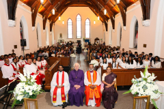 6.Bishop-with-Congregation